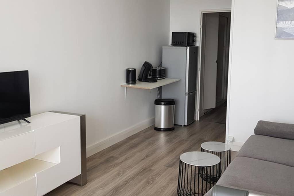 Beau Studio Renove 30M2 Balcon Vue Paris+Parkingアパートメント エクステリア 写真
