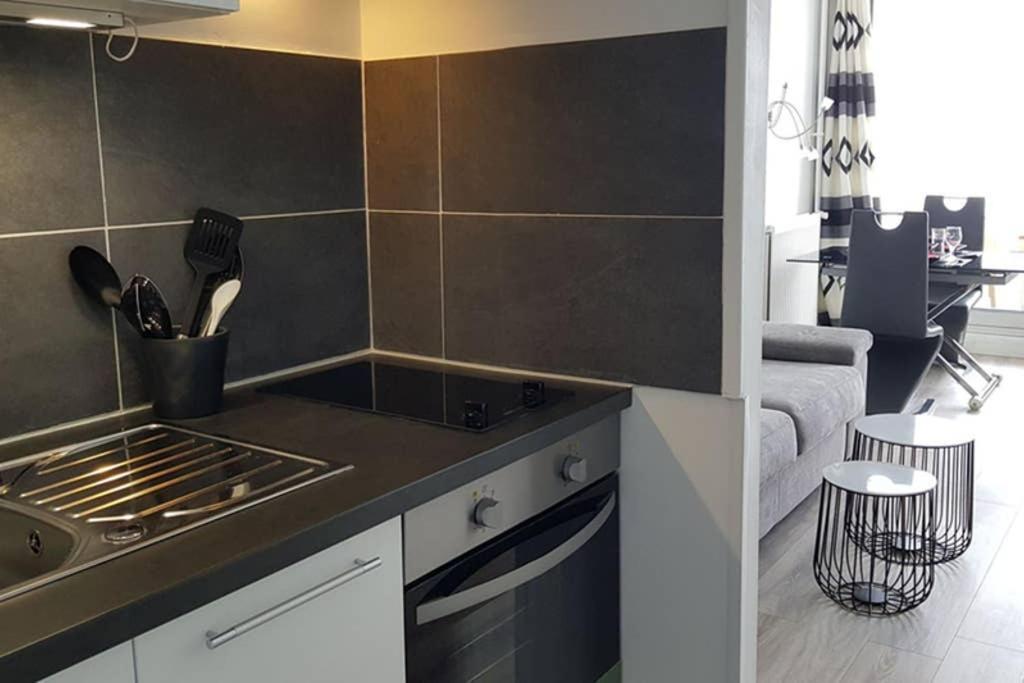 Beau Studio Renove 30M2 Balcon Vue Paris+Parkingアパートメント エクステリア 写真